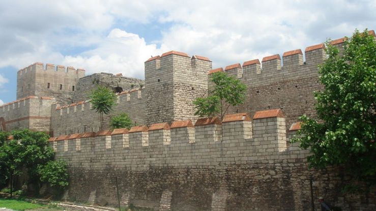 800px-walls_of_constantinople